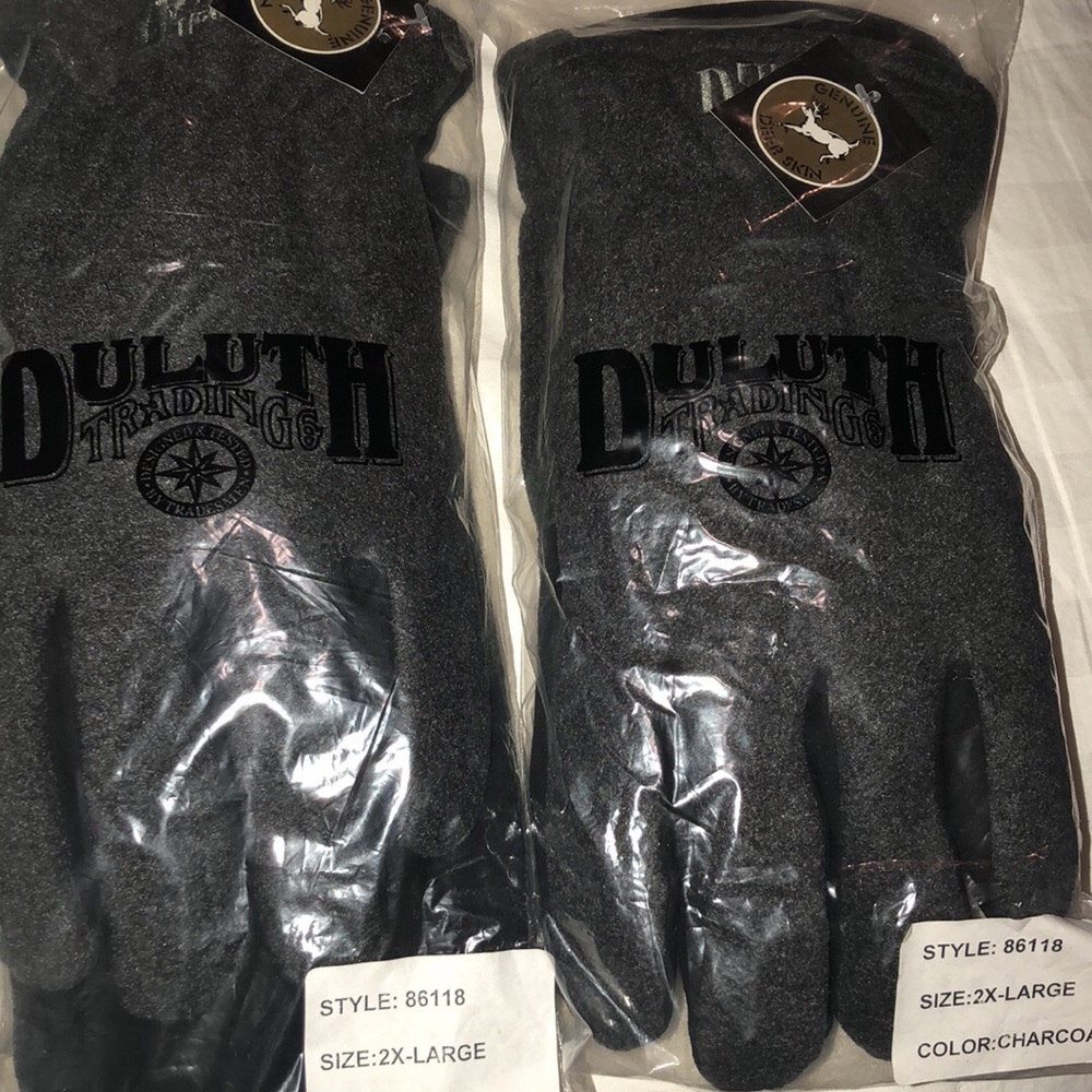 . Brand new men’s gloves, charcoal 2xl